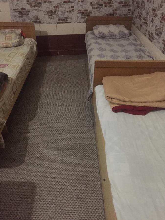 Hostel -Hotel Granat Rivne City 外观 照片