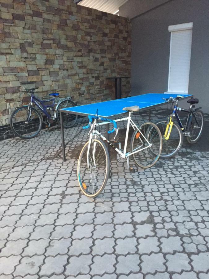 Hostel -Hotel Granat Rivne City 外观 照片